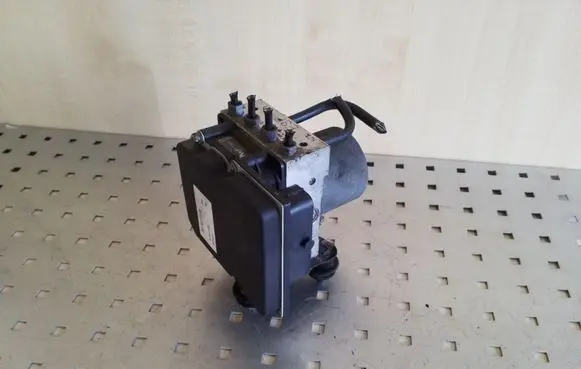Audi A5 8T 8F ABS Pump 8K0907379BB 0265236300 8K0614517DP
