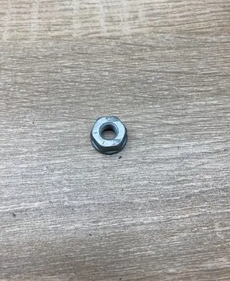 Volkswagen Golf V Nuts/bolts 038109454A