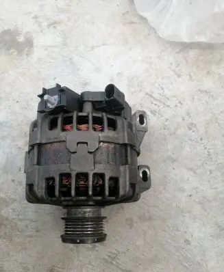 Volvo S80 Generator/alternator 30659131 0125811005 C83HC1410