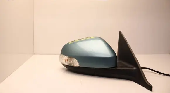 Volvo V50 Front door electric wing mirror 