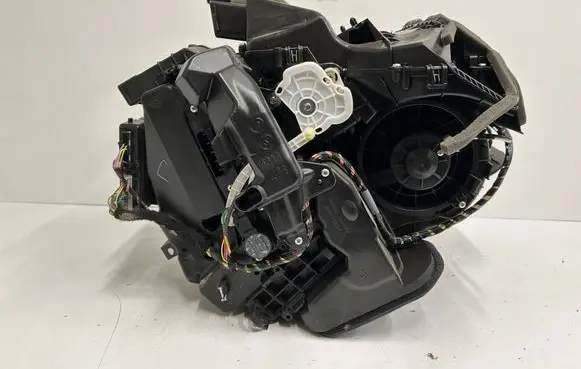 Nissan Qashqai Interior heater climate box assembly 272104EA4C 272104EA J111916371