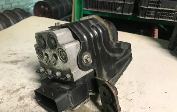 Opel Signum ABS Pump BP30630102DDF 09191497 13663901