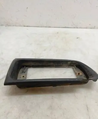 Nissan Patrol Y61 Rear/tail light trim molding 85833VB300 85833 85833VB