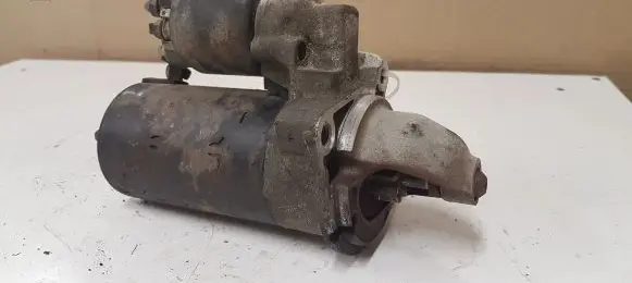 BMW 5 E39 Starter motor 1740374 0001108157