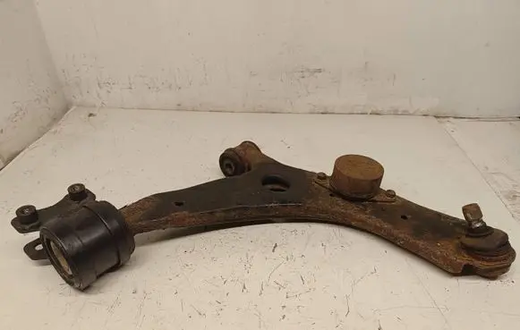 Mazda 5 Front lower control arm/wishbone