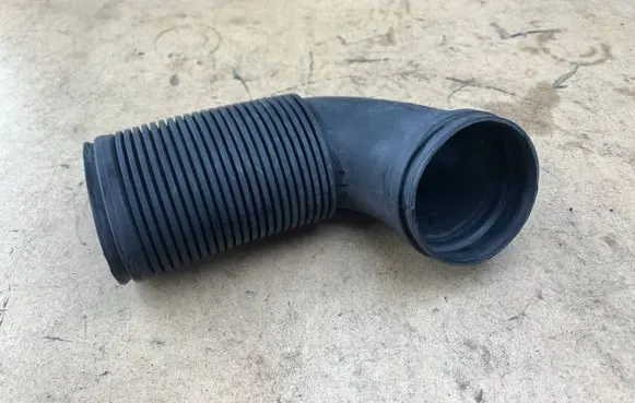 BMW 3 E46 Air intake duct part 1432465 12311432465