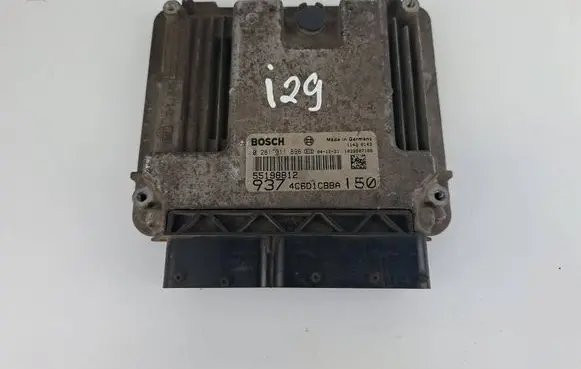 Alfa Romeo 147 Engine control unit/module 55198812 0281011896