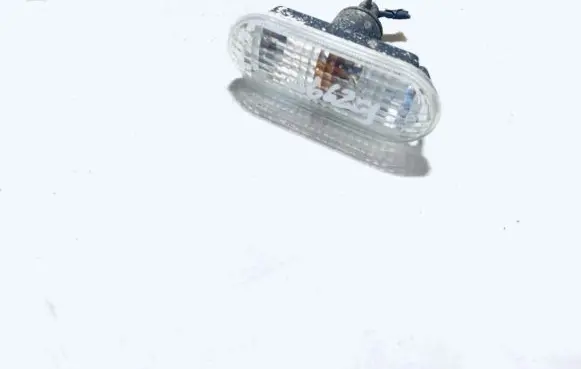 Ford Focus Front fender indicator light 4m5a13k309aa 4m5a-13k309-aa