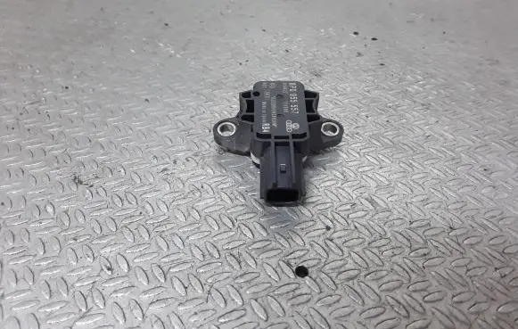 Audi A4 S4 B7 8E 8H Airbag deployment crash/impact sensor 8P0955557