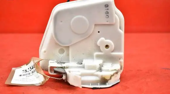 Mazda 6 Rear door lock