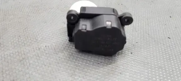 Mercedes-Benz A W168 A/C air flow flap actuator/motor A1688204242