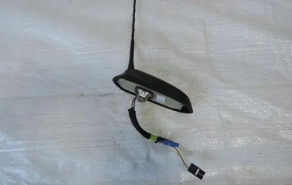 Opel Crossland X Radio antenna 