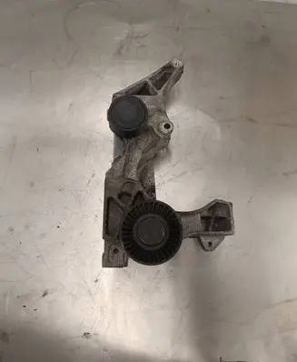 BMW 3 E90 E91 Generator/alternator bracket 780263902 13992010