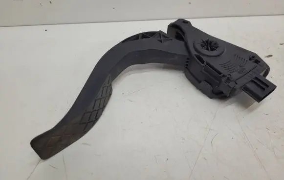 Audi A5 8T 8F Accelerator throttle pedal 8K1721523 02062010 6PV00950500