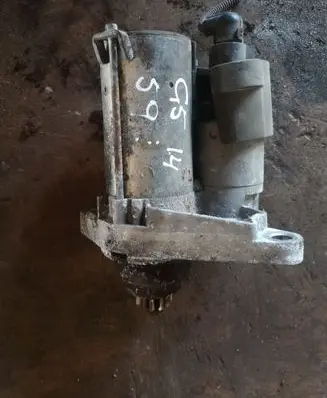 Volkswagen Golf V Starter motor 02T911023S
