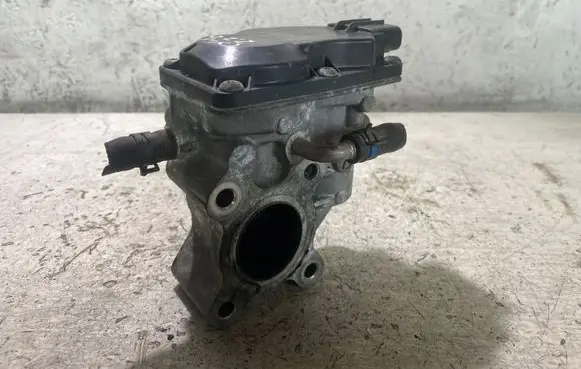 Mazda CX-5 EGR valve SH0120300