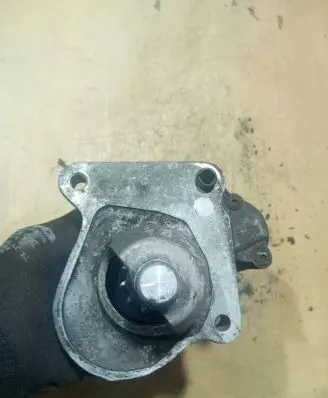 Volvo V50 Starter motor 30667060