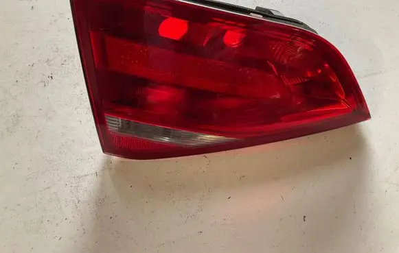 Audi A4 S4 B8 8K Tailgate rear/tail lights 8K5945093D