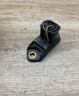 Volkswagen Scirocco Airbag deployment crash/impact sensor 3C0907651