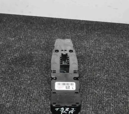BMW 2 F45 Electric window control switch 9208109