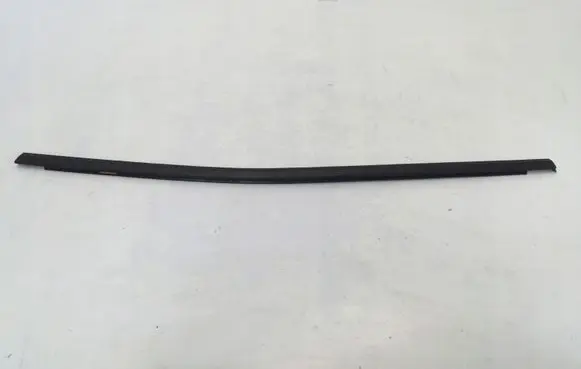 Peugeot 3008 II Rear glass trim 9811247080