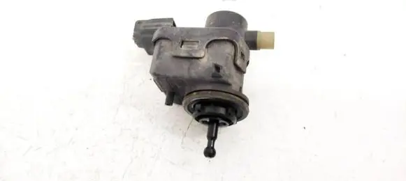 Renault Scenic II - Grand scenic II Headlight level adjustment motor UESED