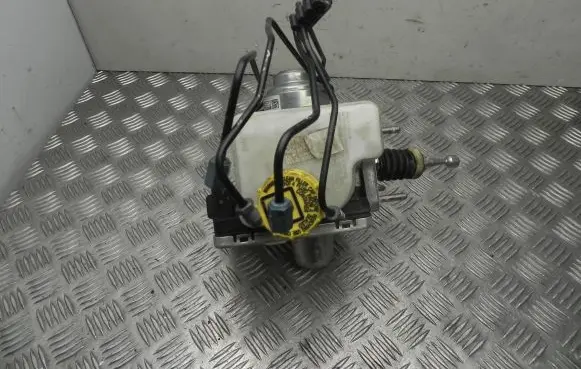 Alfa Romeo Stelvio Master brake cylinder 10120208944