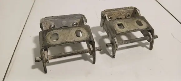 Ford Mondeo MK IV Tailgate/trunk/boot hinge 