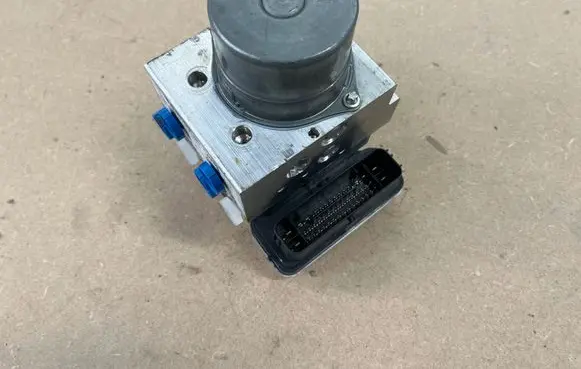 Mercedes-Benz E W214 ABS Pump A2149003110 A2549019400 A2149025503