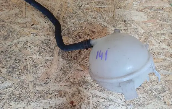 Volkswagen Golf VI Coolant expansion tank/reservoir 1K0121407A