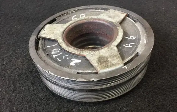 Audi A6 S6 C5 4B Crankshaft pulley