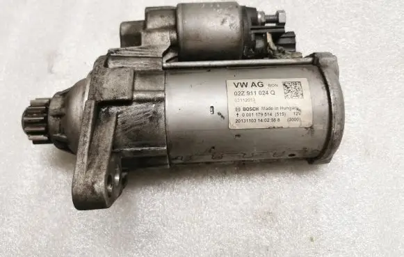 Volkswagen Golf VII Starter motor 02Z911024Q