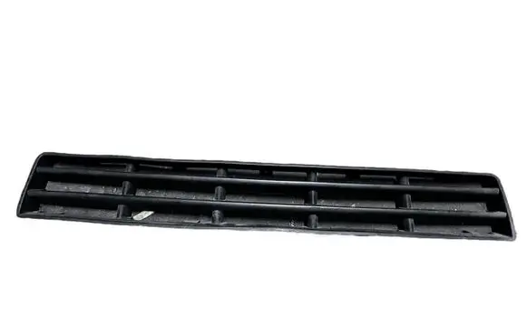 Volkswagen Golf IV Front bumper lower grill 1J0853677D