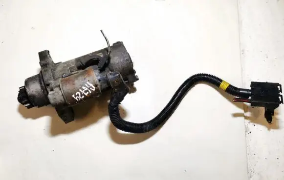 Nissan Almera Tino Starter motor 23300WD000 M008T75371