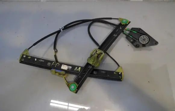 Audi A1 Front window lifting mechanism without motor