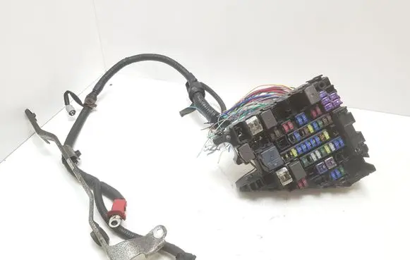 Subaru Outback (BS) Fuse module MB008700B