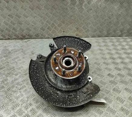 Rear wheel hub