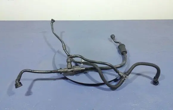 BMW M4 F82 F83 Fuel line pipe 7614013