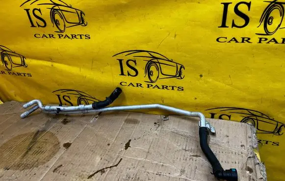 Jaguar F-Type Engine coolant pipe/hose 8W8318C553AD