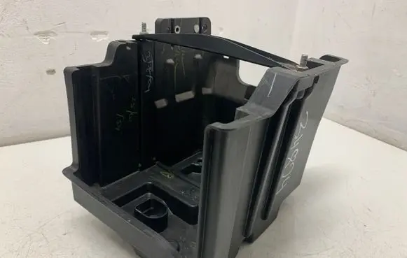 Battery box tray