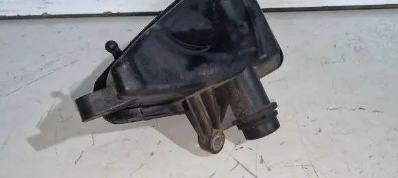 Mercedes-Benz S W222 Intake resonator A6421400087