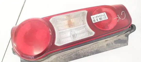 Peugeot Partner Rear/tail lights 9680608080 9677205580