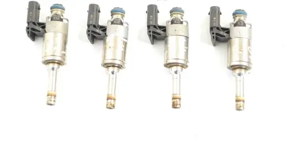 Audi A3 S3 8V Fuel injectors set 04E183036A