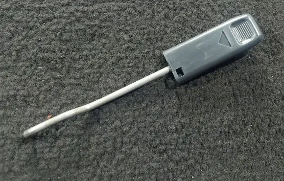 Mazda 323 F Rear door lock