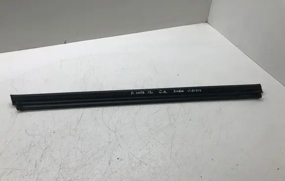 Peugeot 2008 I Other rear door trim element 