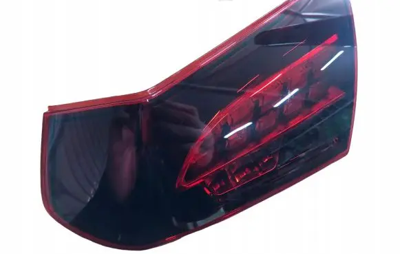 Mercedes-Benz E W213 Tailgate rear/tail lights 2139068405