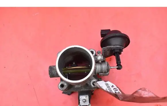Hyundai i30 Throttle body valve 351002XXXX