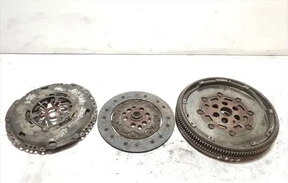 Skoda Octavia Mk2 (1Z) Clutch set kit 06F105264C