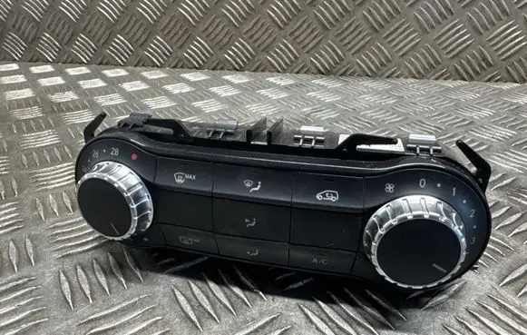Mercedes-Benz B W246 W242 Climate control unit A2469001708 0015548223 A2469015503