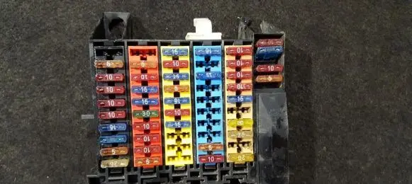 Audi A8 S8 D2 4D Fuse box set 4d0941824